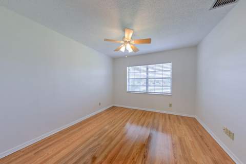 5794 Moss Court #7E, Fort Pierce FL - photo 22 of 54