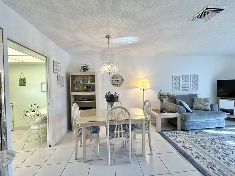 1 bedroom Villa at 2653 Dudley Drive #F, Cresthaven Villas Condo 27, West Palm Beach — photo 5