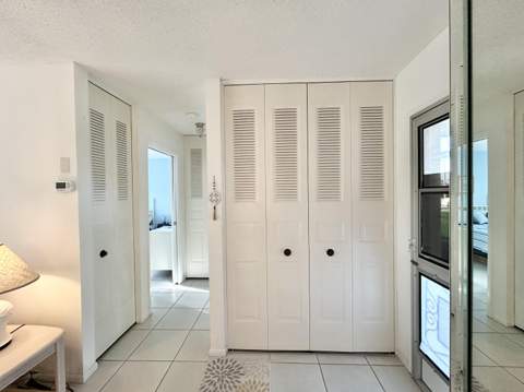 2653 Dudley Drive #F, West Palm Beach FL - photo 13 of 43