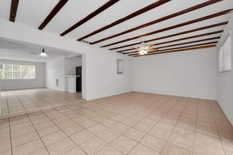 6481 Pierce Street, Hollywood FL - photo 8 of 34