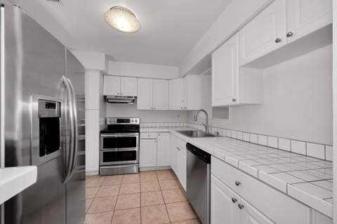6481 Pierce Street, Hollywood FL - photo 9 of 34