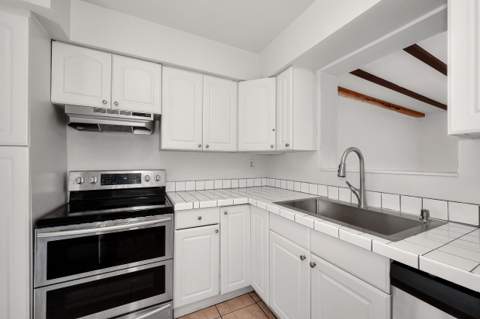 6481 Pierce Street, Hollywood FL - photo 10 of 34