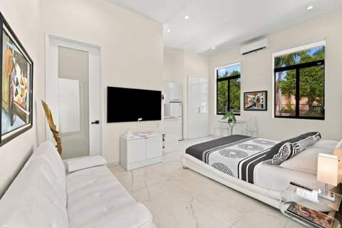110 NE 16th Place, Fort Lauderdale FL - photo 22 of 40