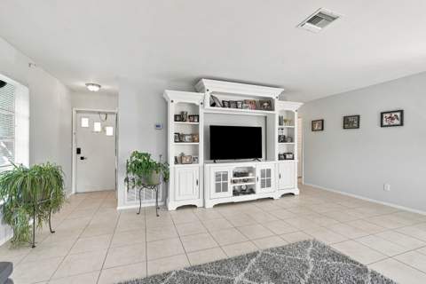 2886 Fernley Drive #32, West Palm Beach FL - photo 6 of 42