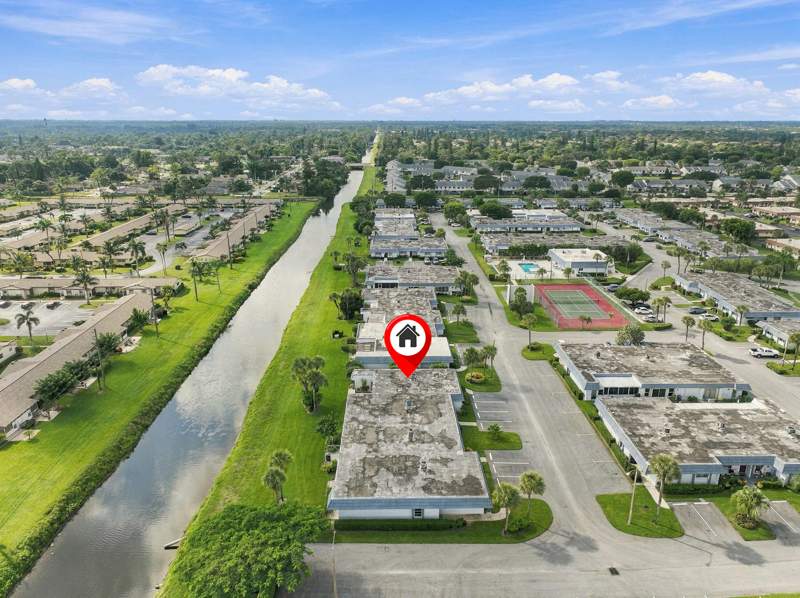 2 bedroom Villa at 2886 Fernley Drive #32, Cresthaven Condo Townhomes Sec 1, West Palm Beach — photo 2