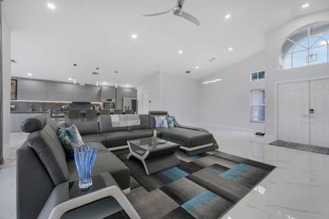11674 Caracas Boulevard, Boynton Beach FL - photo 18 of 69