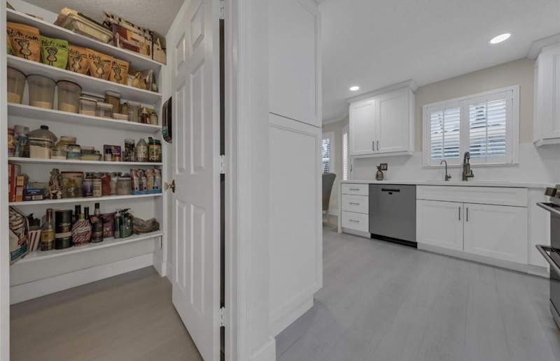 5 bedroom Single Family Residence at 13756 NW 22nd Place, Sawgrass Preserve, Sunrise — photo 4
