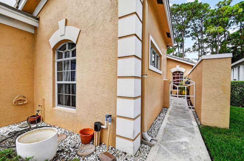 3 bedroom Single Family Residence at 174 Harbor Lake Circle, River Bridge Pl 2 Repl Par 2C, Greenacres — photo 4