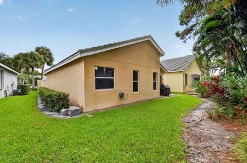 174 Harbor Lake Circle, Greenacres FL - photo 20 of 57