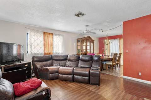 7207 SW 4th Court, North Lauderdale FL - photo 6 of 18