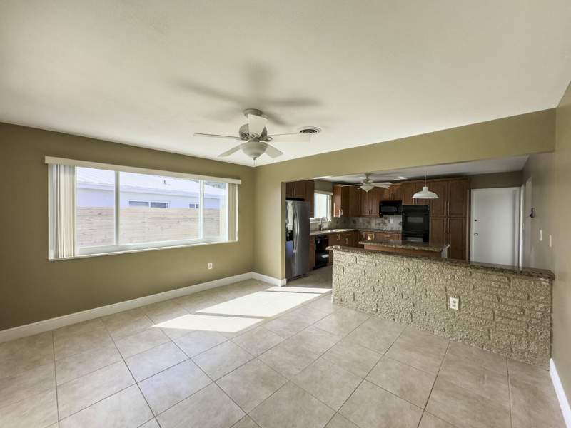 3 bedroom Single Family Residence at 1025 Yale Drive, Hollywood Hills, Hollywood — photo 4