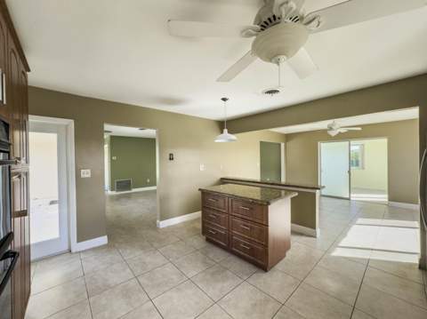 1025 Yale Drive, Hollywood FL - photo 8 of 23