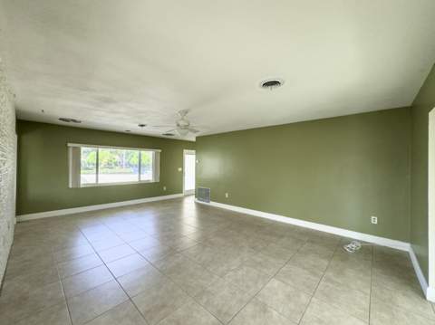 1025 Yale Drive, Hollywood FL - photo 13 of 23