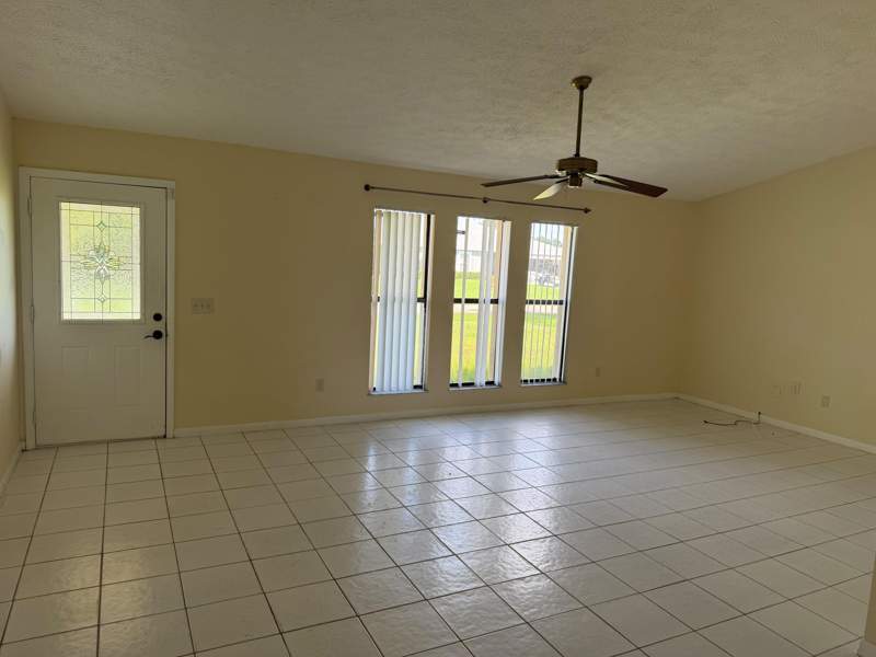3 bedroom Single Family Residence at 166 SW Ray Avenue, Port St Lucie Section 4, Port St. Lucie — photo 3