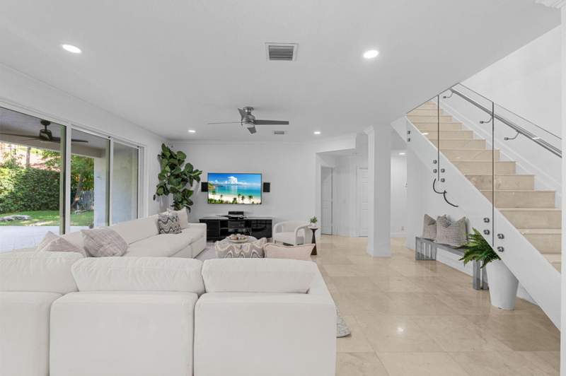 6 bedroom Single Family Residence at 1879 Hidden Trail Lane, Hunters Pointe Whcc, Weston — photo 5