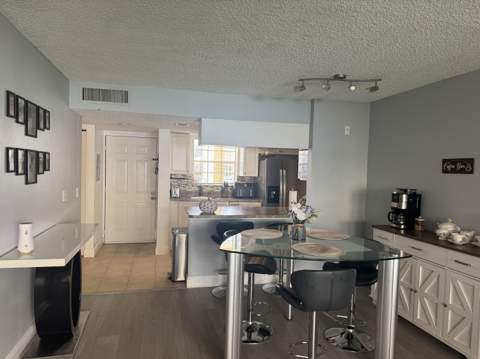 6331 La Costa Drive #B, Boca Raton FL - photo 8 of 26