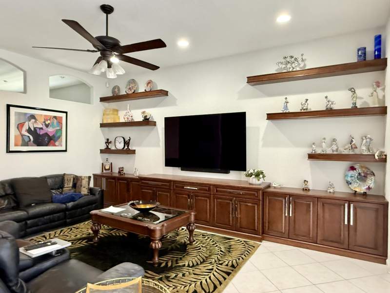3 bedroom Single Family Residence at 6651 Bali Hai, Valencia Isles 1, Boynton Beach — photo 4