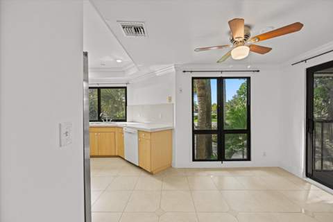 116 Waterview Drive #1160, Palm Beach Gardens FL - photo 18 of 35