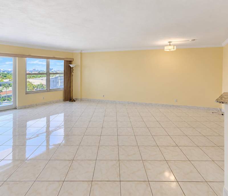 1 bedroom Condominium at 3700 Galt Ocean Drive #712, Royal Ambassador Condo, Fort Lauderdale — photo 4