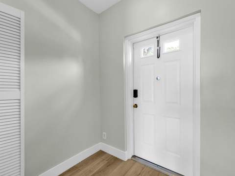 219 Mallory Court, Weston FL - photo 7 of 39