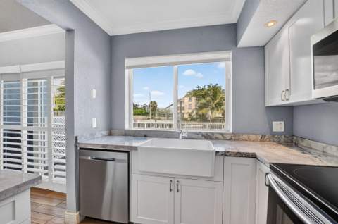 2107 NE 44th Street, Lighthouse Point FL - photo 12 of 38