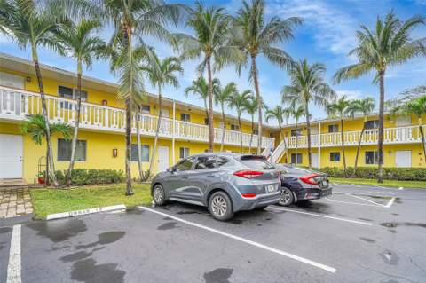 2655 NE 8th Avenue #Apt 210, Wilton Manors FL - photo 17 of 45