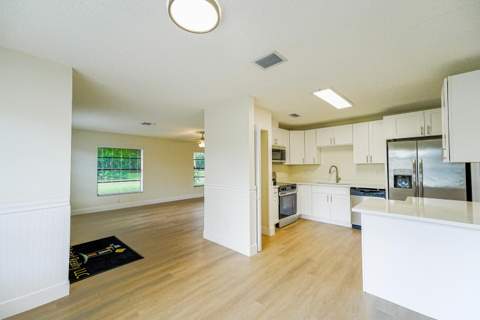 4971 Palm Hill Drive, West Palm Beach FL - photo 17 of 44