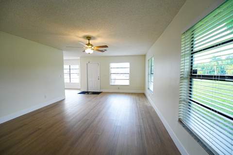 4971 Palm Hill Drive, West Palm Beach FL - photo 20 of 44
