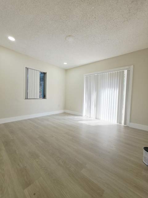 1432 NE 27th Street, Wilton Manors FL - photo 9 of 9