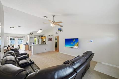 1402 SW Broadview Street, Port St. Lucie FL - photo 14 of 38