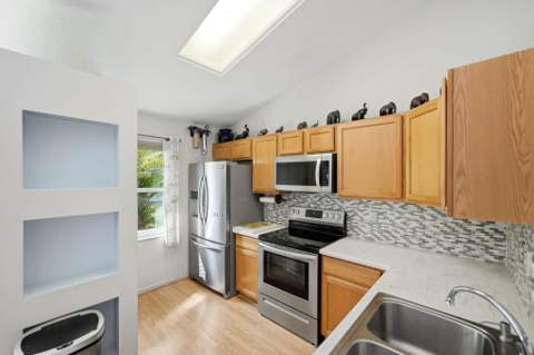 1402 SW Broadview Street, Port St. Lucie FL - photo 6 of 38