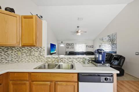 1402 SW Broadview Street, Port St. Lucie FL - photo 9 of 38