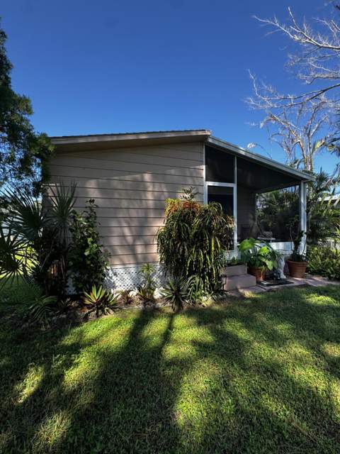 24 Flores Del Norte, Fort Pierce FL - photo 6 of 32