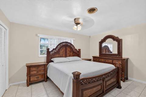 1186 Drexel Road, West Palm Beach FL - photo 21 of 48