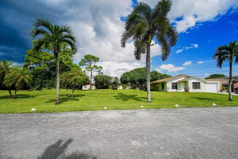 4971 Palm Hill Drive, West Palm Beach FL - photo 8 of 44