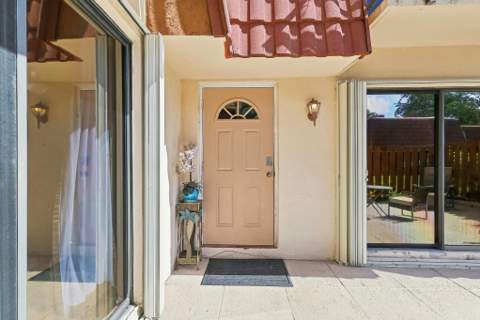 3105 Spanish Wells Drive #8-B, Delray Beach FL - photo 9 of 27