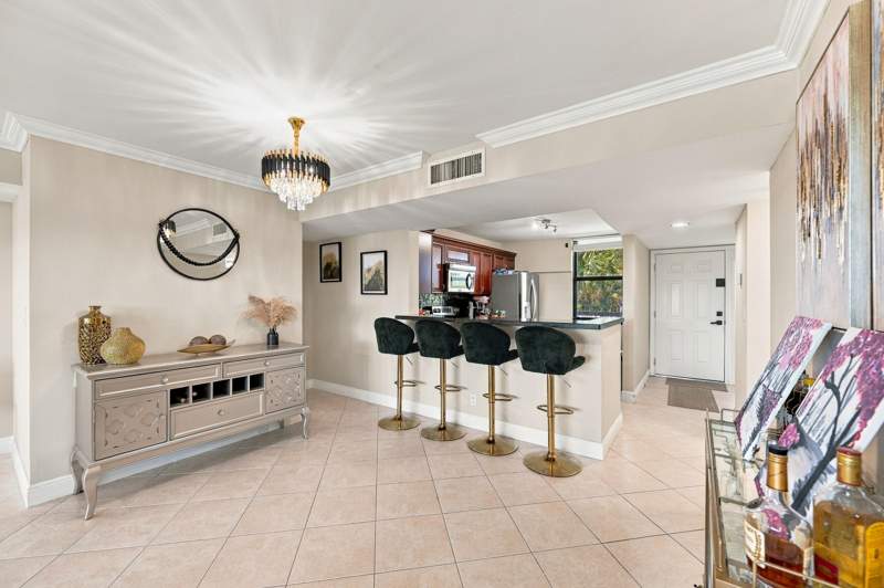 2 bedroom Condominium at 2766 Carambola Circle #305, Applewood Village Ii-D Condo, Coconut Creek — photo 4