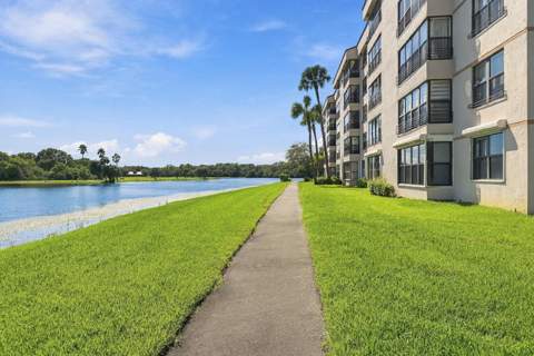 2766 Carambola Circle #305, Coconut Creek FL - photo 22 of 29