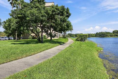 2766 Carambola Circle #305, Coconut Creek FL - photo 24 of 29