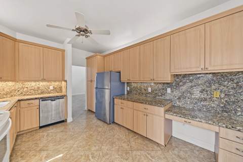 7756 Travelers Tree Drive, Boca Raton FL - photo 13 of 57