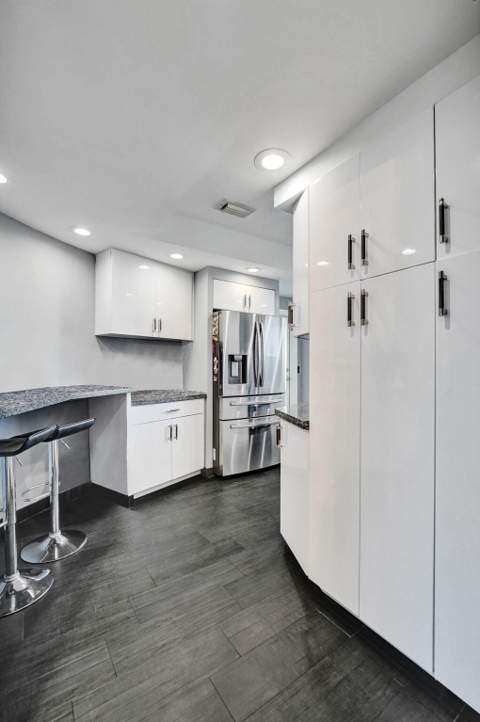 333 Sunset Drive #207, Fort Lauderdale FL - photo 16 of 41