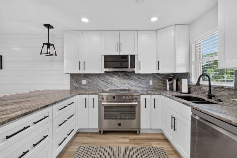 2 bedroom Condominium at 200 N El Mar Drive #B202, Beach Club Colony, Jensen Beach — photo 5