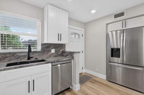 200 N El Mar Drive #B202, Jensen Beach FL - photo 8 of 34