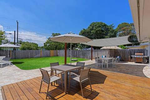 918 SE 3rd Avenue, Delray Beach FL - photo 15 of 20