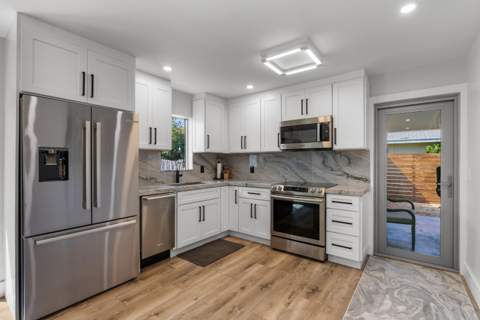 918 SE 3rd Avenue, Delray Beach FL - photo 8 of 20