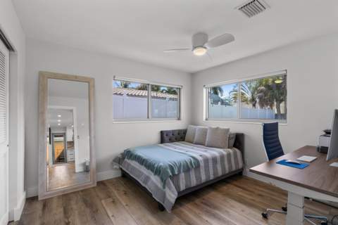 918 SE 3rd Avenue, Delray Beach FL - photo 11 of 20