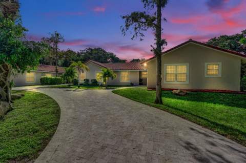 5000 NW 81st Avenue, Coral Springs FL - photo 7 of 83