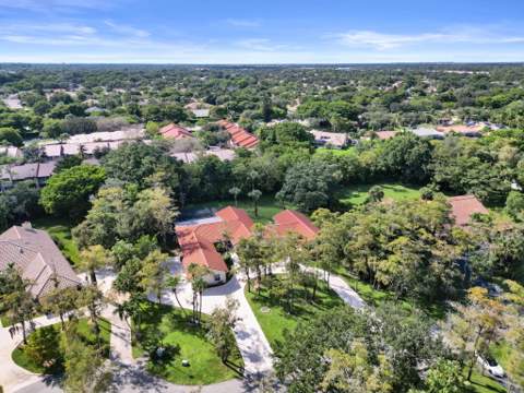 5000 NW 81st Avenue, Coral Springs FL - photo 8 of 83