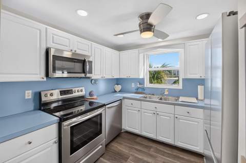 1111 N Riverside Drive #401, Pompano Beach FL - photo 10 of 42
