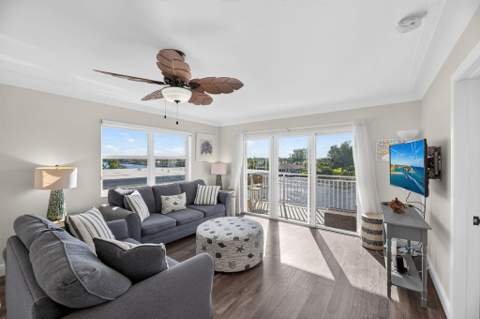 1111 N Riverside Drive #401, Pompano Beach FL - photo 15 of 42